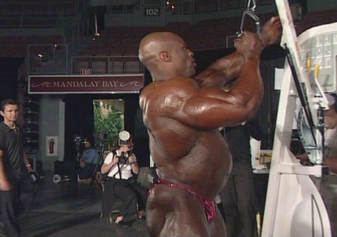 ИХ ЖИВОТЫ РАЗДУЛО ОТ ХИМИИ! ЖУТКИЕ ПОБОЧКИ смотреть онлайн