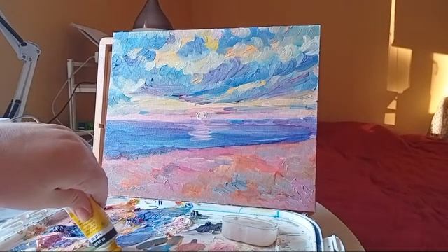 Рисую "в стол" и думаю чем привлечь покупателя смотреть онлайн