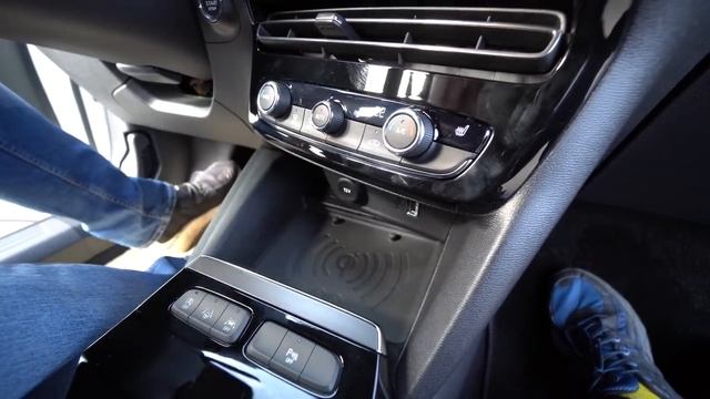 Opel Mokka 2021 - Reichweite Roomtour innen und außen смотреть онлайн