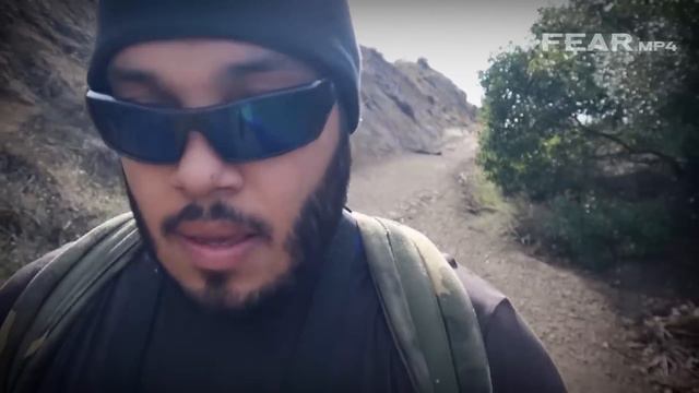 Парень отправил странные смс, а потом исчез. Загадочное исчезновение Мэттью Уивера смотреть онлайн