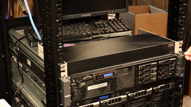 Installing a KVM System смотреть онлайн