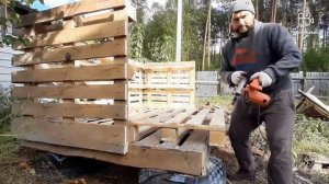 Сарай из поддонов на покрышках!