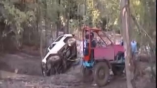 Toyota 4x4 offroad accident in Sclayn Belgium смотреть онлайн