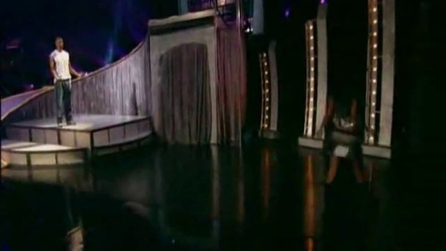 Usher - U Remind Me (Live Evolution 8701 Concert) смотреть онлайн
