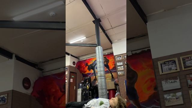 Никто не ронял, а они падают... смотреть онлайн