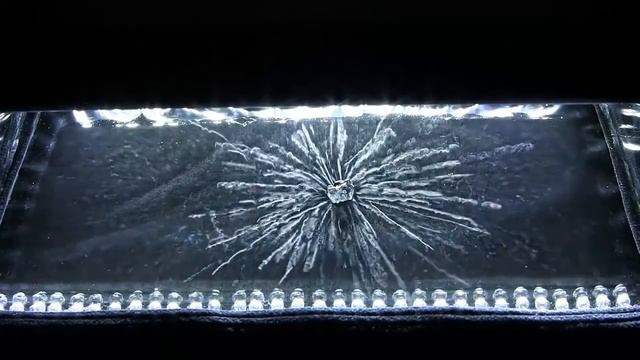 Уран в камере Вильсона/Uranium in a cloud chamber смотреть онлайн
