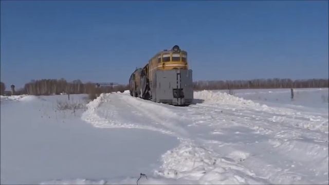 Монстр на рельсах.  Струг снегоочиститель
