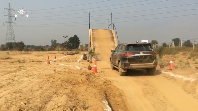 Новая Тойота Fortuner в России смотреть онлайн