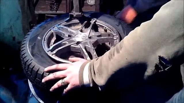 Замена резины на ВАЗ за 10 минут. смотреть онлайн