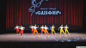Театр танца «Сапфир» (средняя группа). танец «Зажигай»