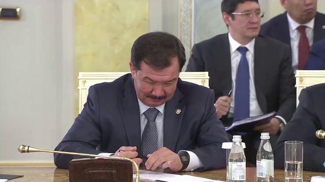 Назарбаев шутит о преемнике смотреть онлайн