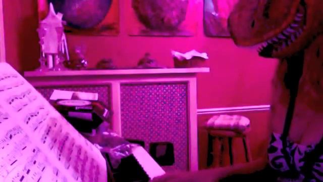 Dinosaur playing "Rondo Alla Turca (La Marche Turque)" using a TAFM and Ibanez AD9 смотреть онлайн