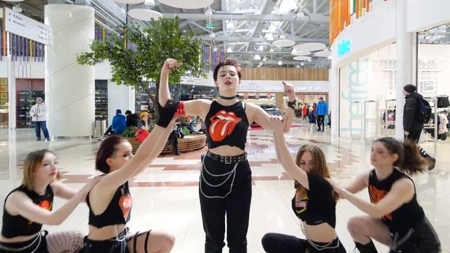 [K-POP IN PUBLIC | ONE TAKE] (G)I-DLE - 'TOMBOY' DANCE COVER by VIBE'S ON смотреть онлайн