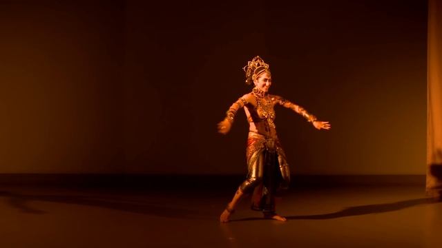 Eva Sampedro @ TRIBAL UNIVERSE 2017 смотреть онлайн