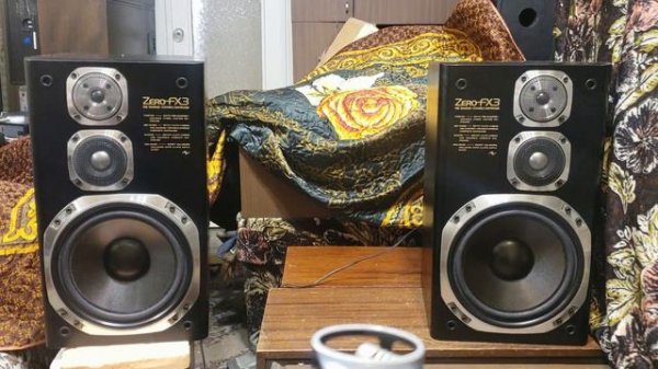 Victor Zero FX5 vs Victor Zero FX3 звук