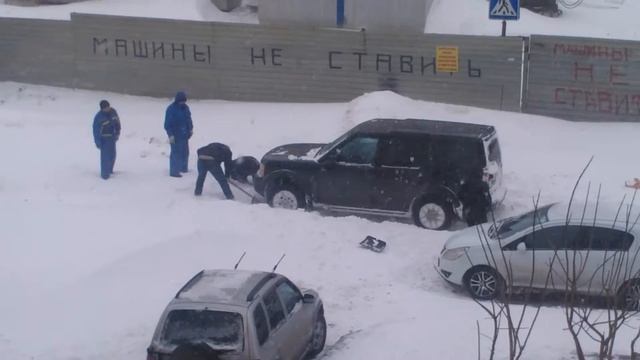Range Rover @ снег смотреть онлайн