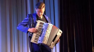 Виртуозная игра на аккордеоне