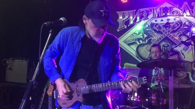 GuitarStroy'16: Laika - Laika Russian Travel Guitar