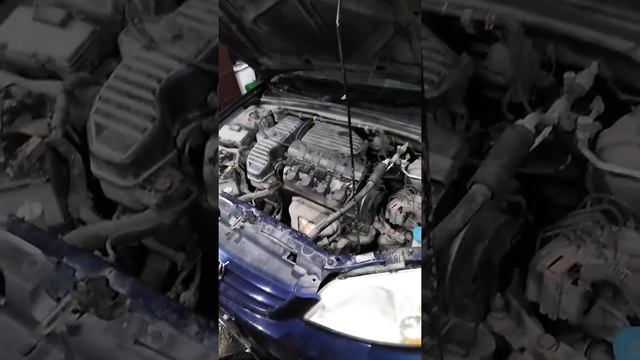 Наглядный пример почему НЕ стоит заводить авто в мороз