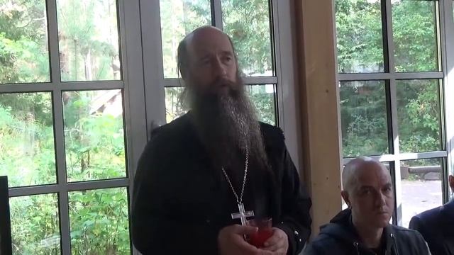 Слово о.Кирилла после панихиды на прихрамовом погосте смотреть онлайн