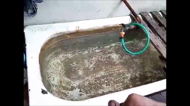 Почистить ванну, убрать тину, поможет хлорная известь смотреть онлайн