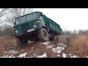 Дизельные советские грузовики ГАЗ-66, ЗиЛ-157, ГАЗ-63, ЗиЛ-131 месят грязь на бездорожье!!!
