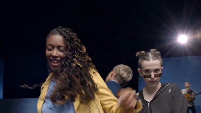 Maroon 5 - Girls Like You Ft. Cardi B