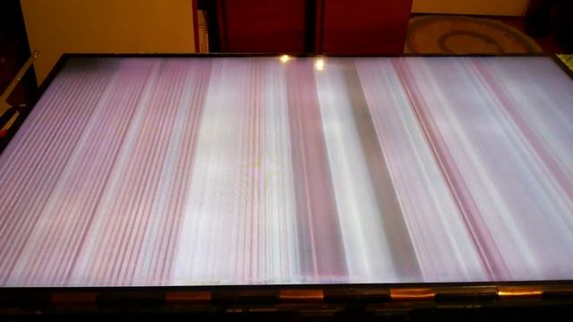 Вертикальные полосы LG 39LN540V-ZA смотреть онлайн
