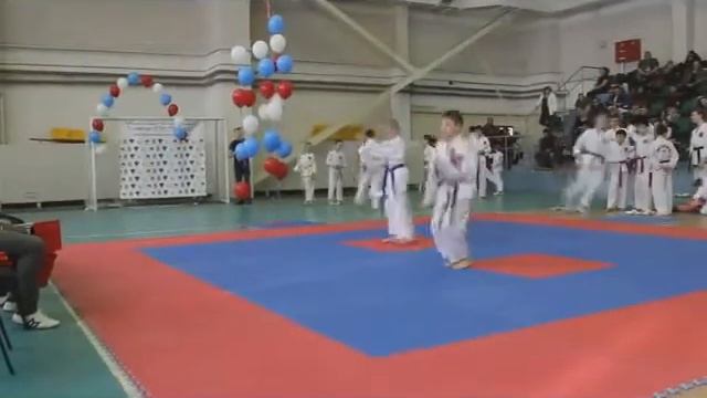 Соревнования Тхэквондо Торнадо 21-22 марта 2015 г. (MVI 1447 RM10) смотреть онлайн