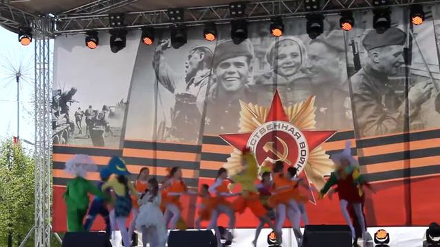 Мария Балабух 9 лет и ансамбль "Созвездие" Курган - "Мечтай" кавер Д.Кирилловой смотреть онлайн