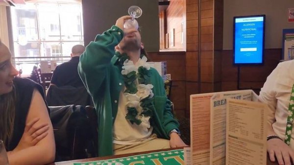 I went to England (PUB GOLF & MAN CITY!)