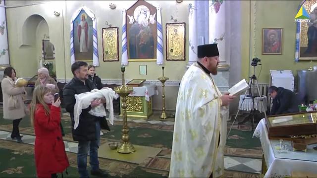 Хрестини смотреть онлайн