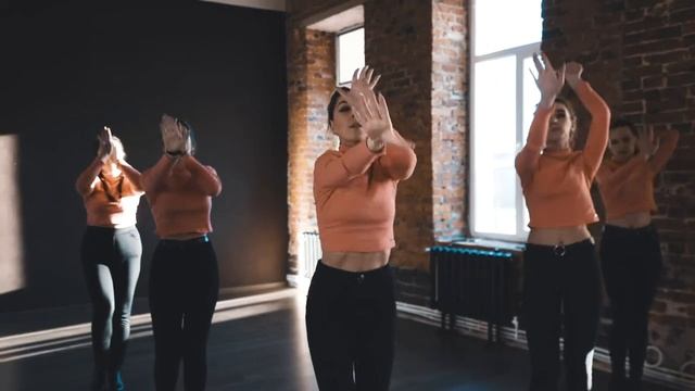 Плачу на техно l Vogue Dance l Artlab Dubna смотреть онлайн