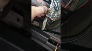 1AZ проверка датчика давления топлива на автомобиле.