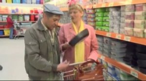 Одна за всех - Гороховы в магазине - Сковородка