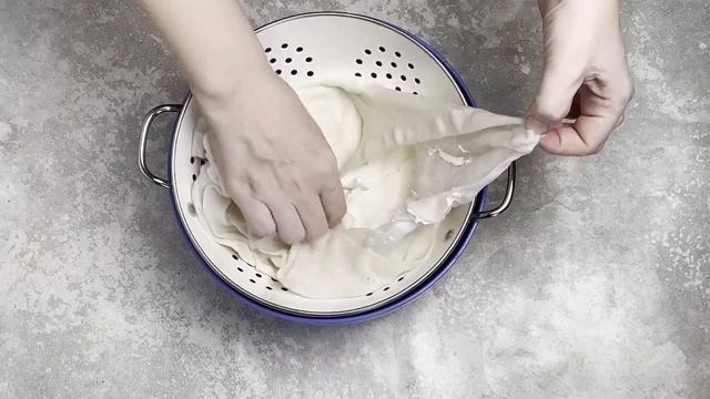 КАК ПРИГОТОВИТЬ ТВОРОЖНЫЙ СЫР ИЗ ЗАМОРОЖЕННОГО КЕФИРА? Мягкий домашний сыр смотреть онлайн