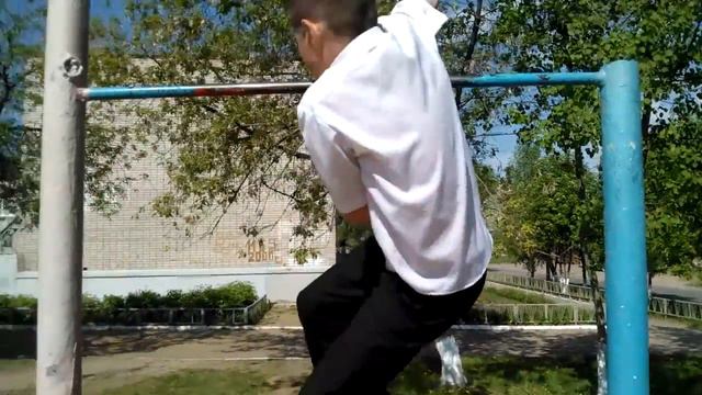 учимся делать выход на 1 смотреть онлайн