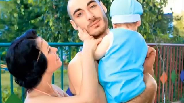 младшему сыну Салибековых исполнился год!!!! поздравляем!!!! смотреть онлайн