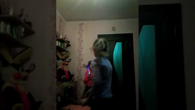 Танцы до упаду 2! С моей сестрой под песню "Гармошка" ( Время и Стекло ) смотреть онлайн