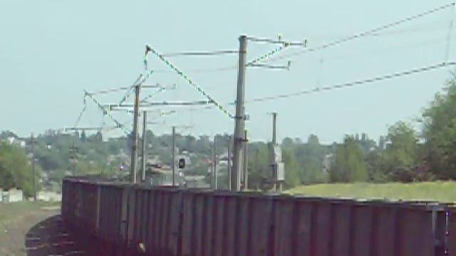ВЛ8-1621 с грузовым на перегоне Никополь - Пост 105 км смотреть онлайн