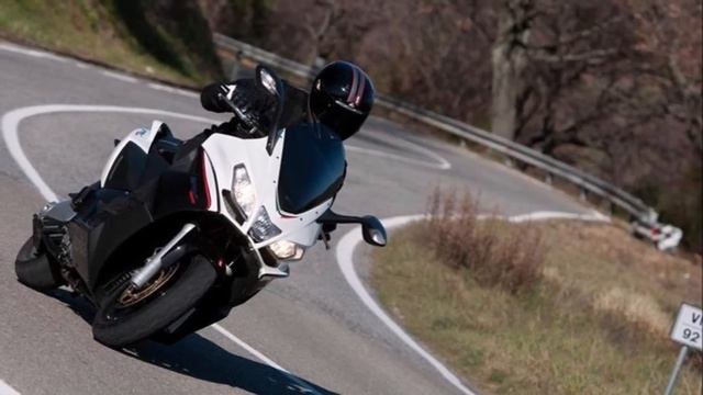 Aprilia SRV 850 สกูตเตอร์ที่ทรงพลังที่สุดในโลก | Revaholix смотреть онлайн