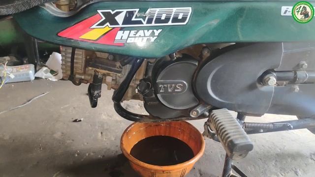 How to change the engine oil in TVS XL100CC смотреть онлайн
