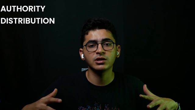 🤯How This College STUDENT Earned 10 CRORE INR At Age of 22 Through His Online Business? смотреть онлайн