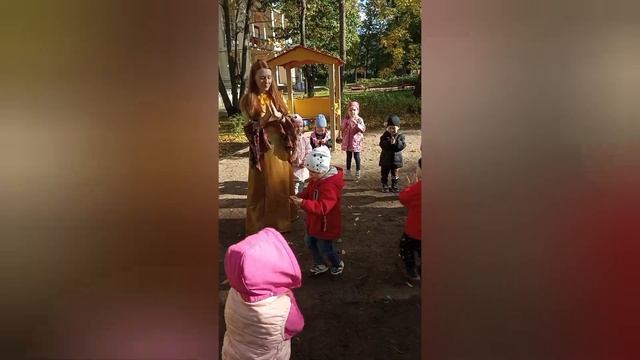 Музыкальное занятие в младшей группе детского сада. Муз. рук-ль Зайцева Марина Владимировна смотреть онлайн