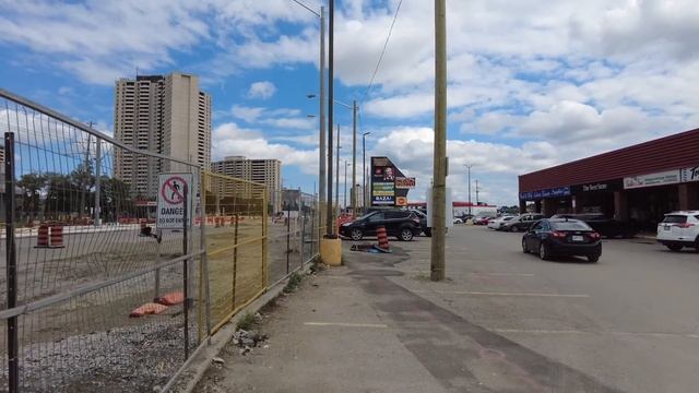 The Infamous Jane & Finch Intersection & Malls | Toronto Walk (Aug 2022) смотреть онлайн