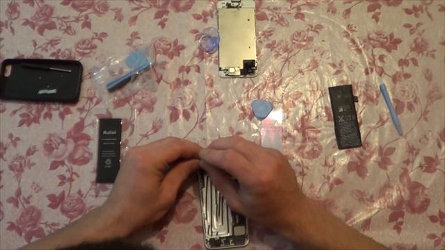 Распаковка посылки и замена аккумулятора на iPhone 5S смотреть онлайн