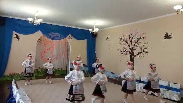 Молдавский танец/ Праздник Мэрцишор/ Детский сад 6 "Флоричика 2020г. смотреть онлайн