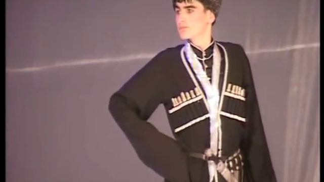 Ансамбль Гюнеш Осетинский танец (2009год) смотреть онлайн