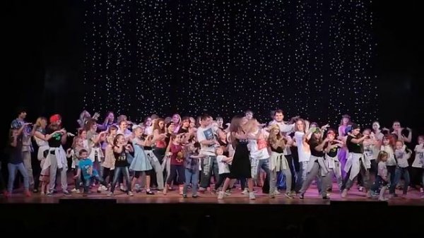 Школе танцев Free dance 8 лет