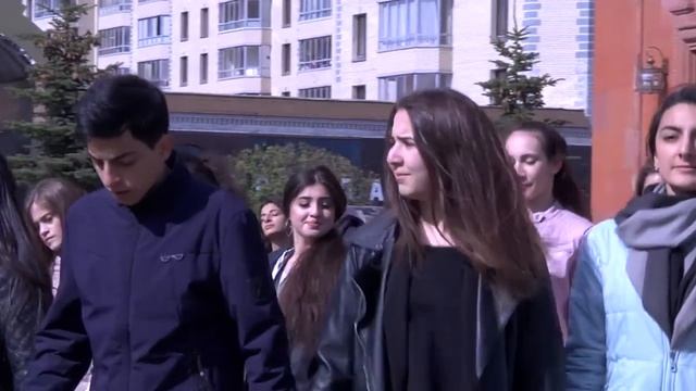 Флешмоб "Ари пари кочари" Екатеринбург смотреть онлайн